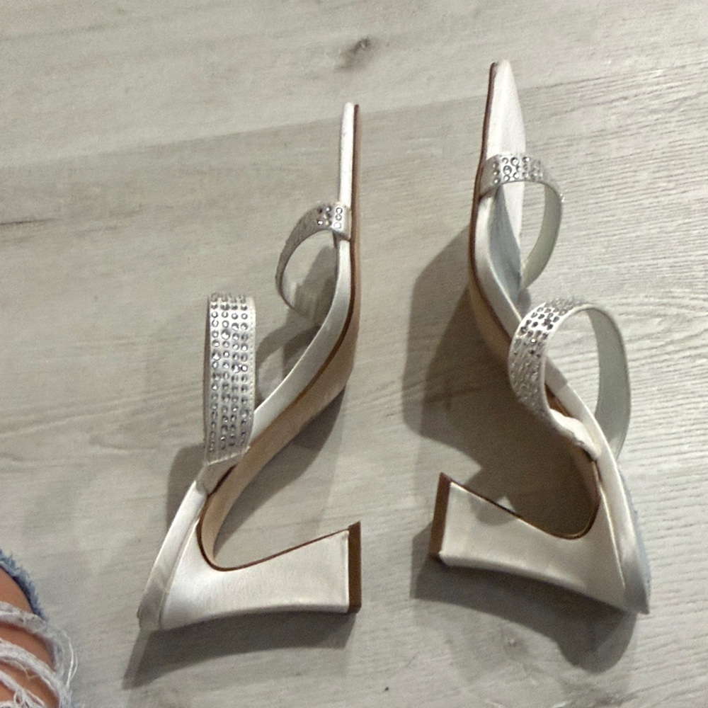 Nine West Cream and Silver Embellished Heels - Picture 5 of 7